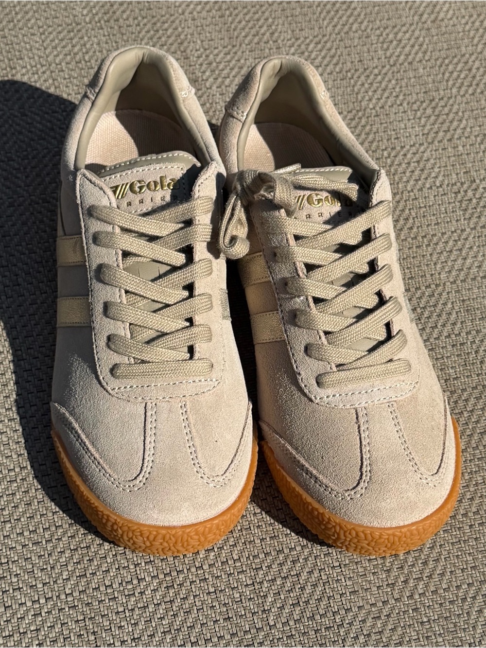 Brand new Gola Harrier Suede Sneakers Beige / Retro Samba Style Sz US 6
